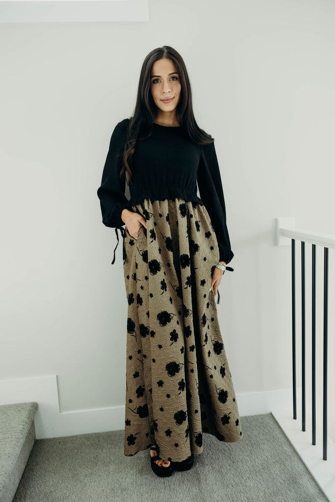 The Yara Maxi Dress in Dark Ivy