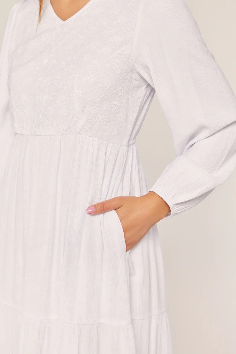 The Cove Embroidery Temple Dress in White L / Petite The Cove Embroidery Temple Dress in White L / Petite
