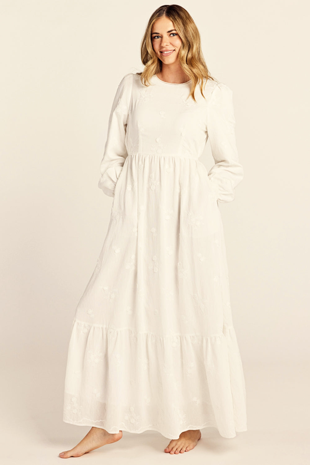 The Acacia Embroidery Floral Temple Dress in Creamy White M The Acacia Embroidery Floral Temple Dress in Creamy White M
