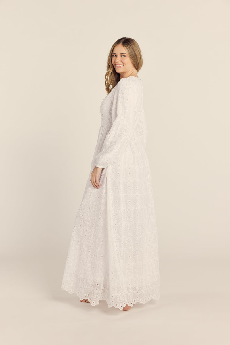 The Dove V-Neck Eyelet Temple Dress M The Dove V-Neck Eyelet Temple Dress M