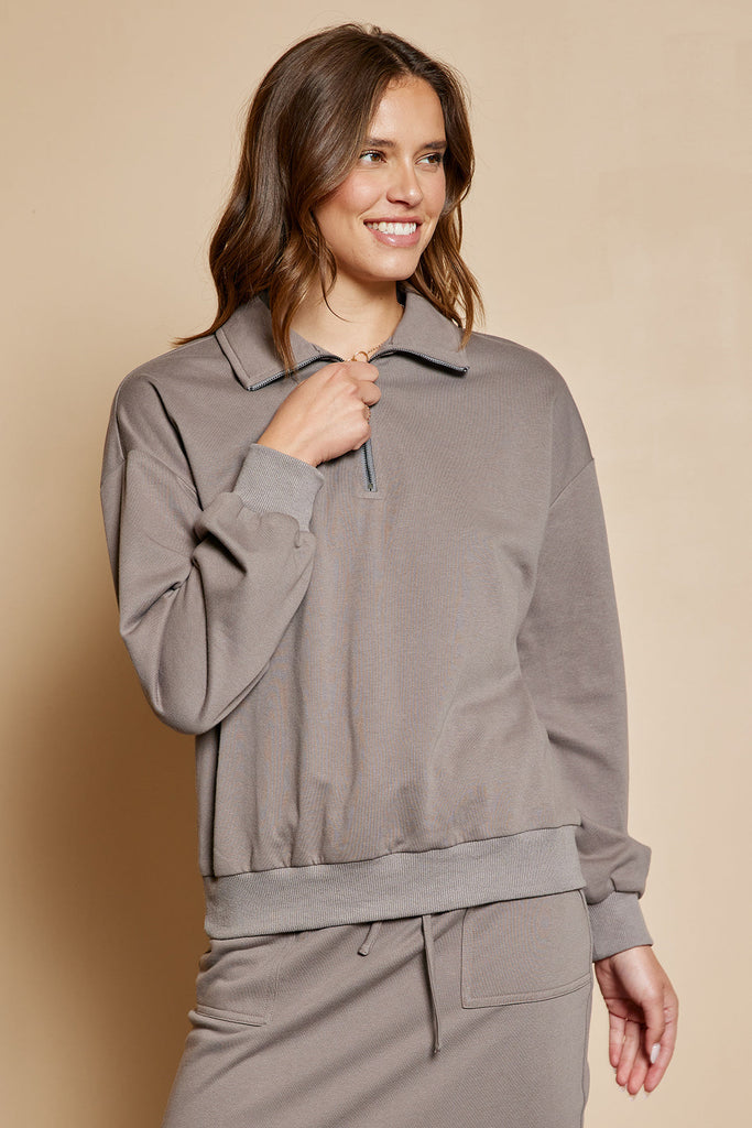 The Frannie Half Zip Sweatshirt in Stone Grey