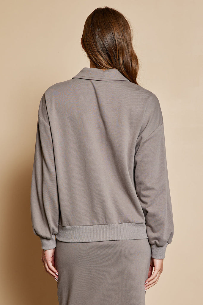 The Frannie Half Zip Sweatshirt in Stone Grey