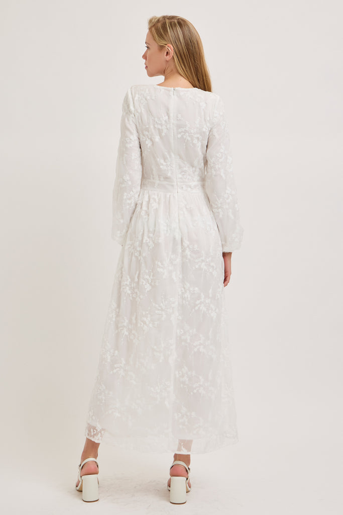 The Elisabeth Lace Temple Dress in Creamy White