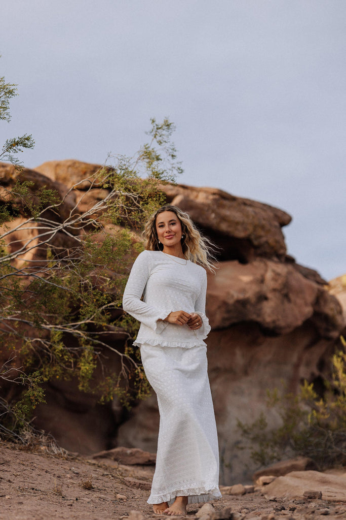 The Avalon Temple Set in Creamy White