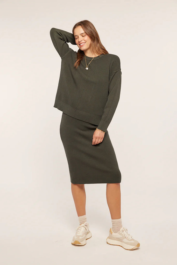 The Kaycee Midi Sweater Skirt in Dk Green