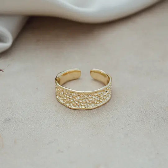 Emmy Ring in Gold