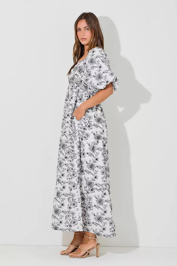 The Erlyn Bubble Sleeve Maxi Dress in Black Multi