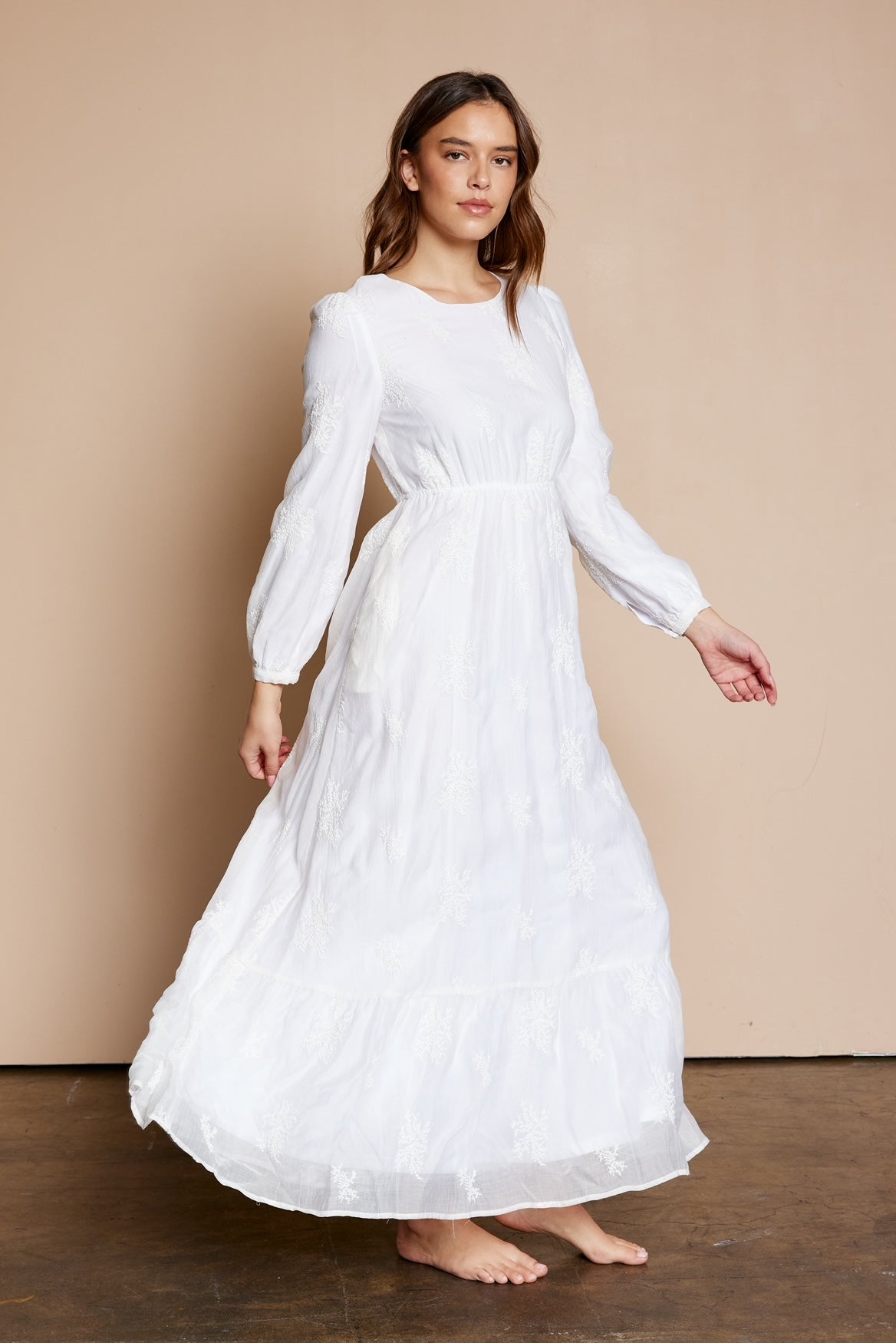 The Indie Embroidered Temple Dress in White S The Indie Embroidered Temple Dress in White S