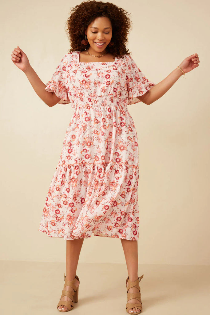 The Janica Floral Square Neck Maxi Dress in Blush Curvy