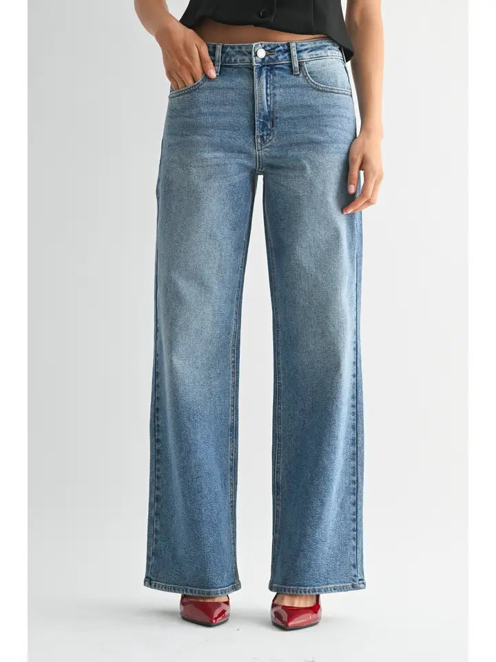 JBD High Rise Straight Jean in Medium Wash