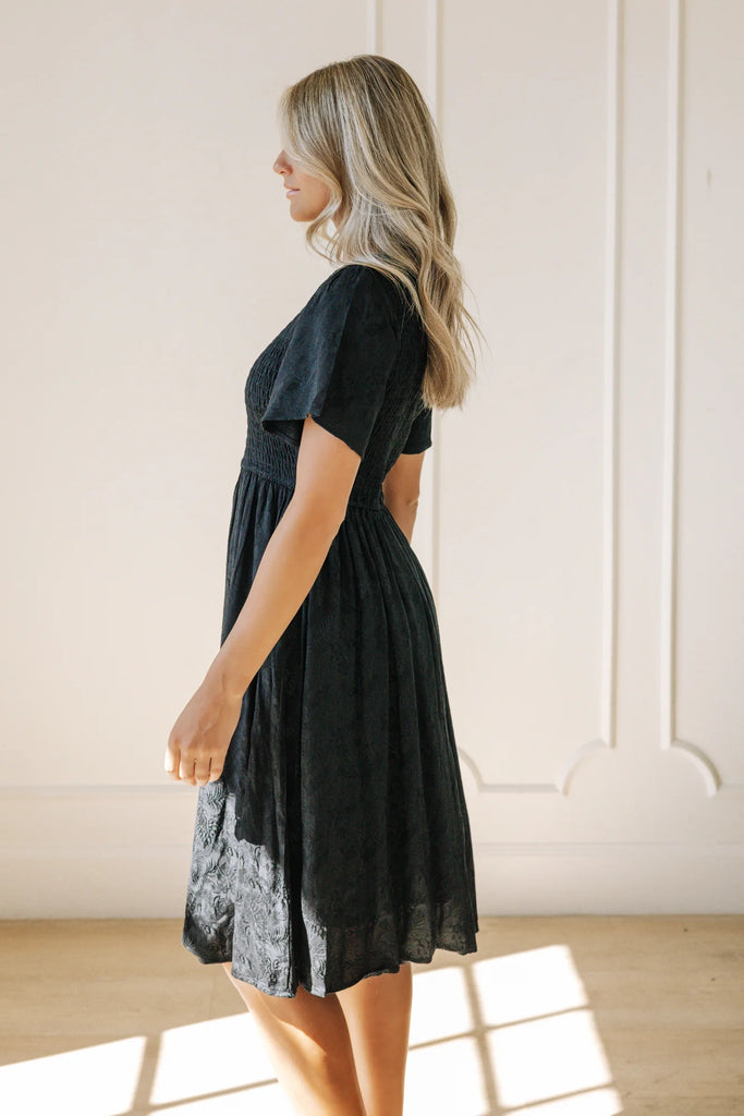 The Maylee Midi Dress in Black