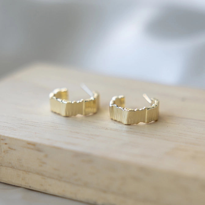 Novera Hoops in Gold