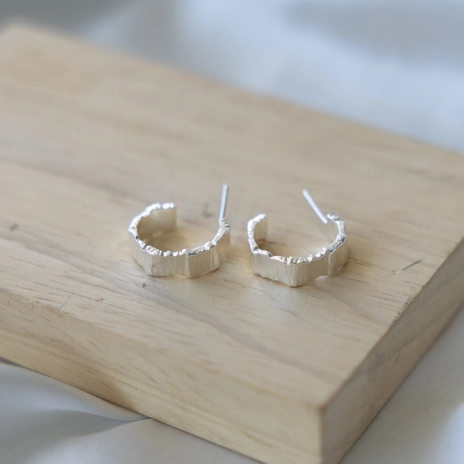 Novera Hoops in Silver