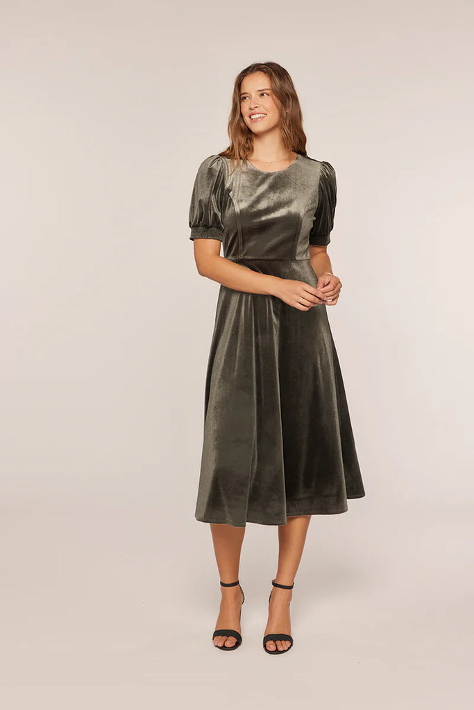 The Kelli Velvet Midi Dress Olive