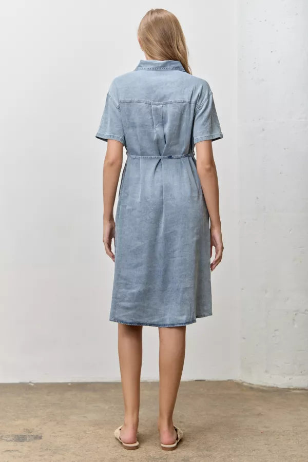The Rachel Button Up Collar Shirt Dress in Denim L The Rachel Button Up Collar Shirt Dress in Denim L