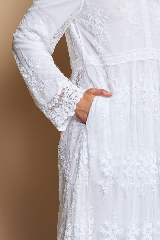 The Savannah Lace Temple Dress in White