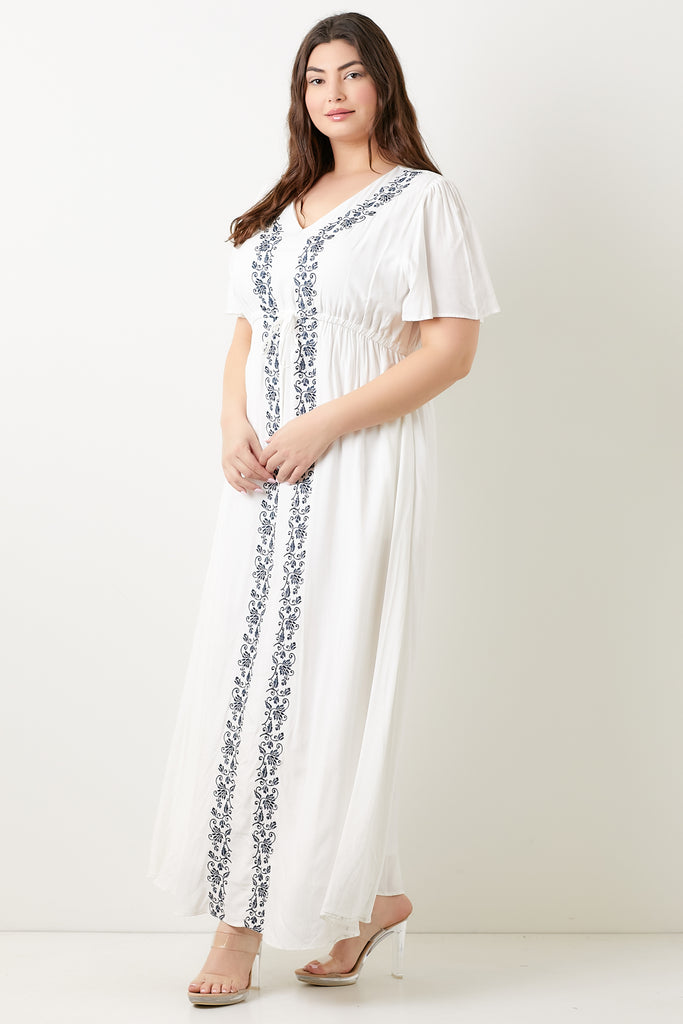 The Nora Embroidered Maxi in Off White Curvy